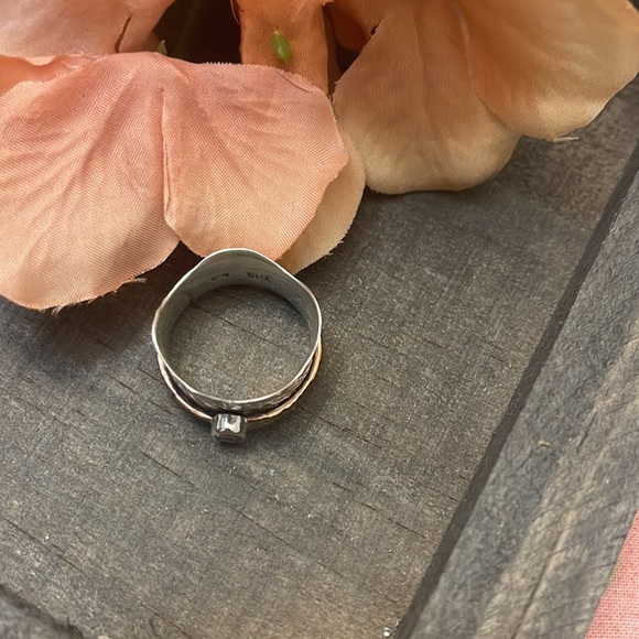 JBloom Spinner Ring with Rhinestone - Picture 3 of 4